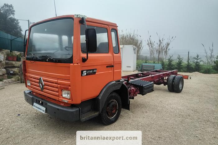 RENAULT Midliner S120 Turbo | Perkins 3.9 diesel engine | ZF manual - Châssis cabine: photos 1 RENAULT Midliner S120 Turbo | Perkins 3.9 diesel engine | ZF manual - Châssis cabine: photos 1