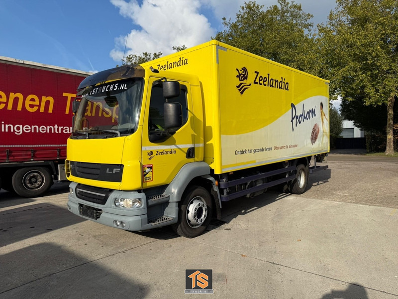 DAF FA LF55 220 - EURO 5 EEV - 12 TON - LADEBORDWAND - APK 08/2026 - BELGIUM TOP TRUCK - Camion fourgon: photos 1 DAF FA LF55 220 - EURO 5 EEV - 12 TON - LADEBORDWAND - APK 08/2026 - BELGIUM TOP TRUCK - Camion fourgon: photos 1