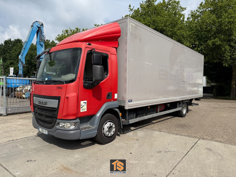 DAF LF 220 12 TON - LADEBORDWAND - TOP TRUCK - Camion fourgon: photos 1 DAF LF 220 12 TON - LADEBORDWAND - TOP TRUCK - Camion fourgon: photos 1