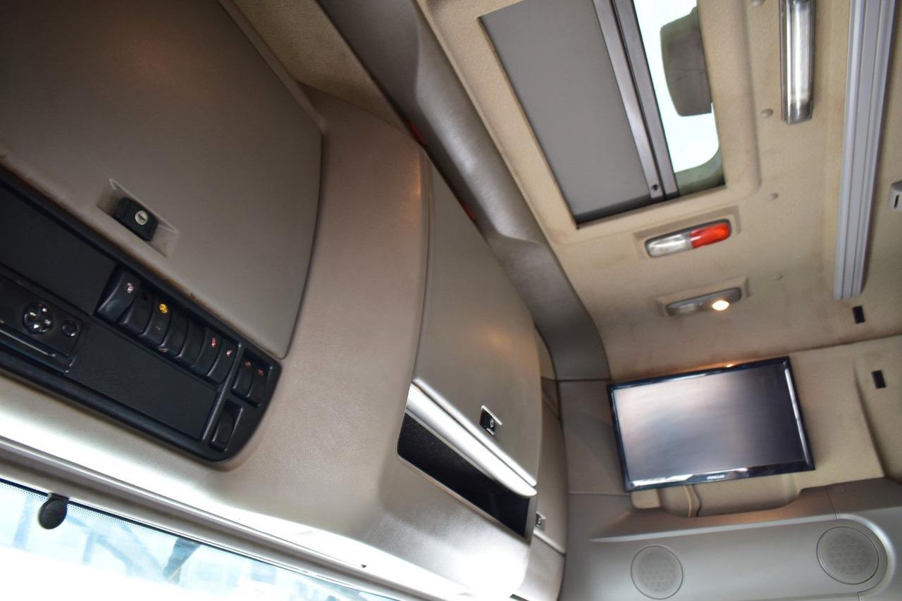 Camion grue neuf DAF XF 105 6x2 HMF 4020 EURO 5 KRAN CRANE .: photos 13