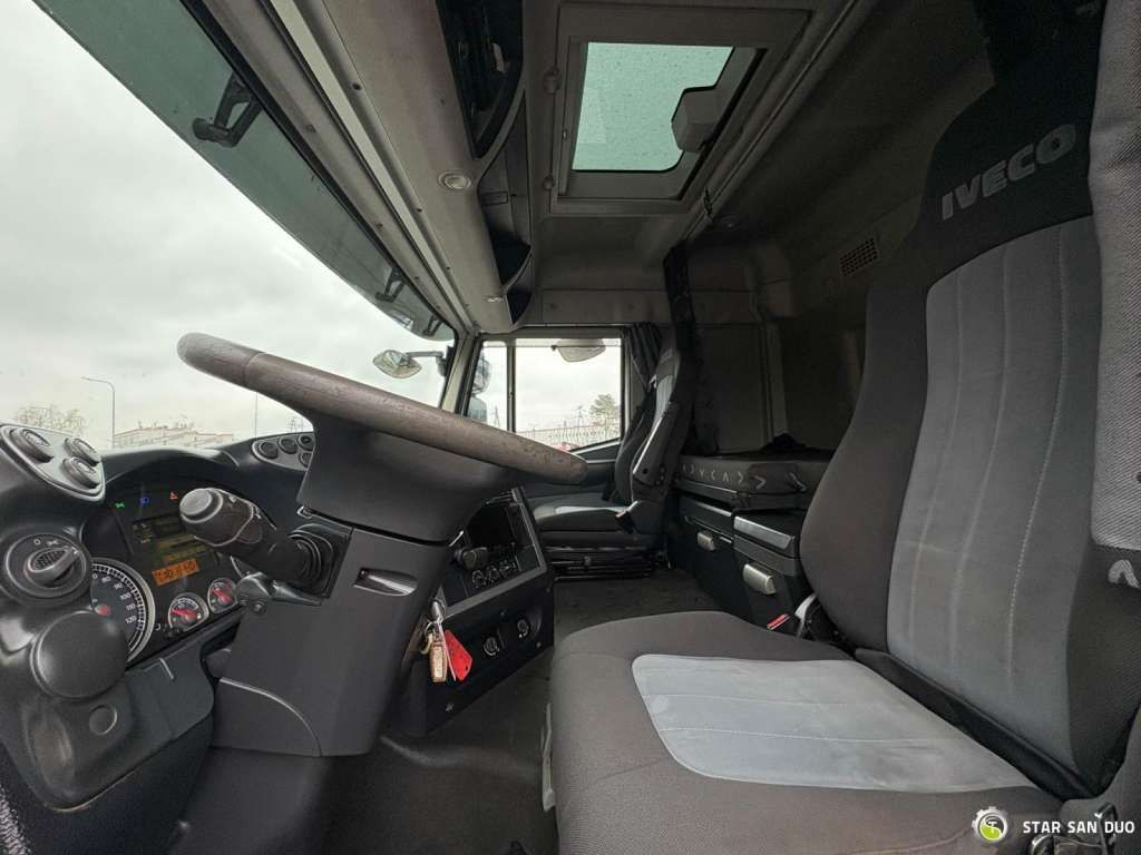 Iveco  STRALIS AS320S50Y 8x2 HMF 8520-0K6 FLY JIB Winc — crédit-bail Iveco  STRALIS AS320S50Y 8x2 HMF 8520-0K6 FLY JIB Winc: photos 17