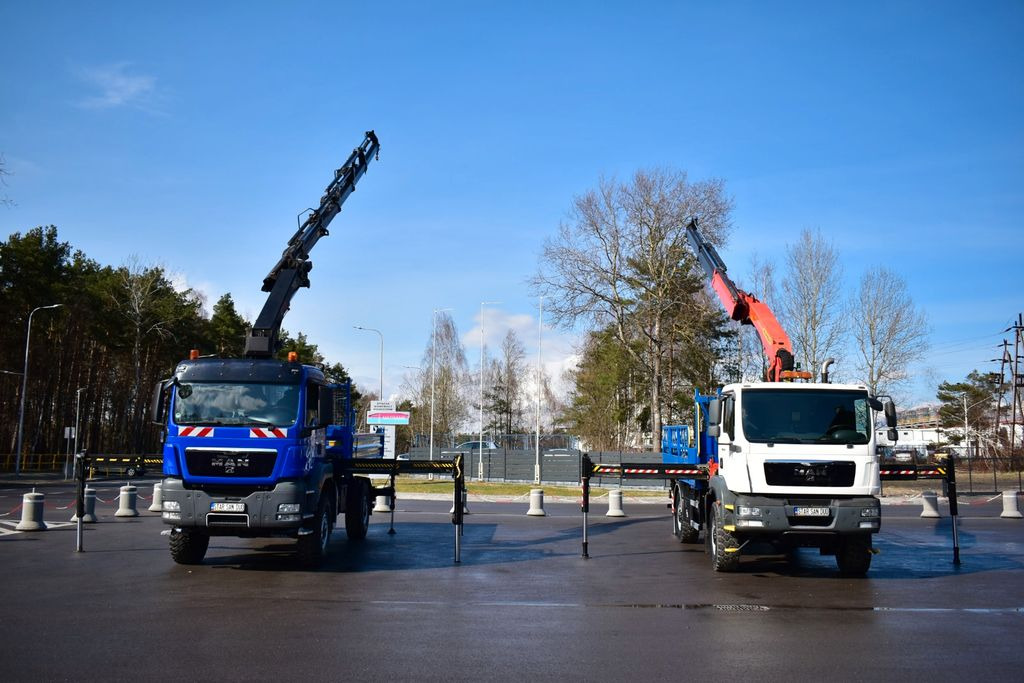 MAN 4x4 TGM 18.250 PALFINGER PK 27001 EURO 5 Kran - Camion grue, Camion plateau: photos 4 MAN 4x4 TGM 18.250 PALFINGER PK 27001 EURO 5 Kran - Camion grue, Camion plateau: photos 4