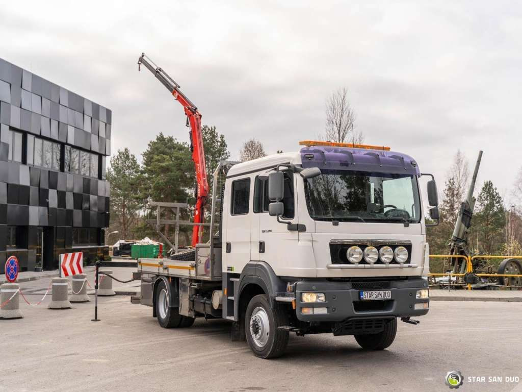 MAN TGM 13.290 4x4 FASSI F40B22 Crane Camper DOKA - Camion grue: photos 5 MAN TGM 13.290 4x4 FASSI F40B22 Crane Camper DOKA - Camion grue: photos 5