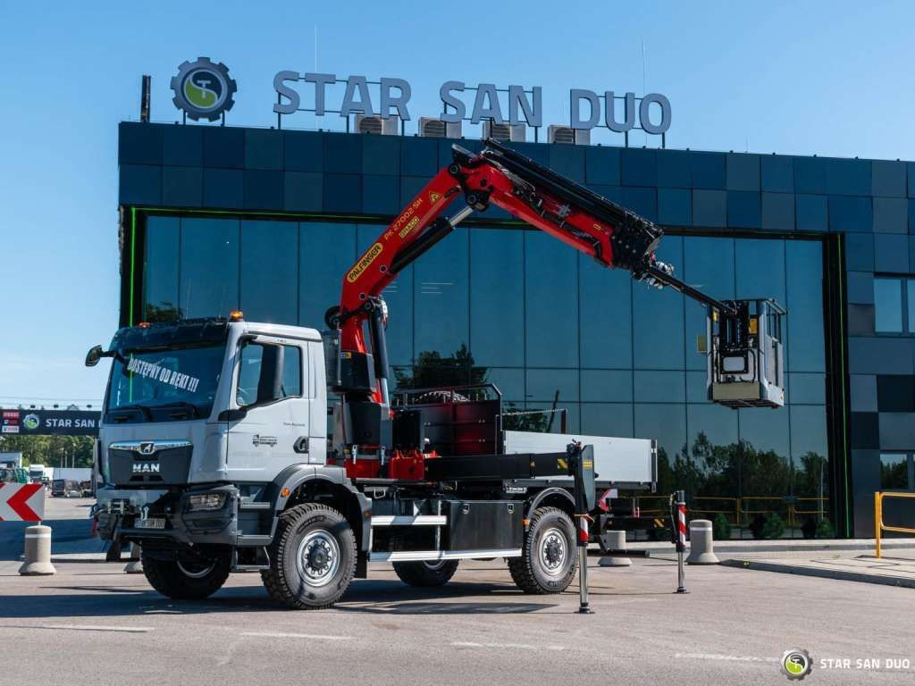MAN TGM 18.320 4x4 PALFINGER PK 27002 Basket NEW ! - Camion grue: photos 3 MAN TGM 18.320 4x4 PALFINGER PK 27002 Basket NEW ! - Camion grue: photos 3