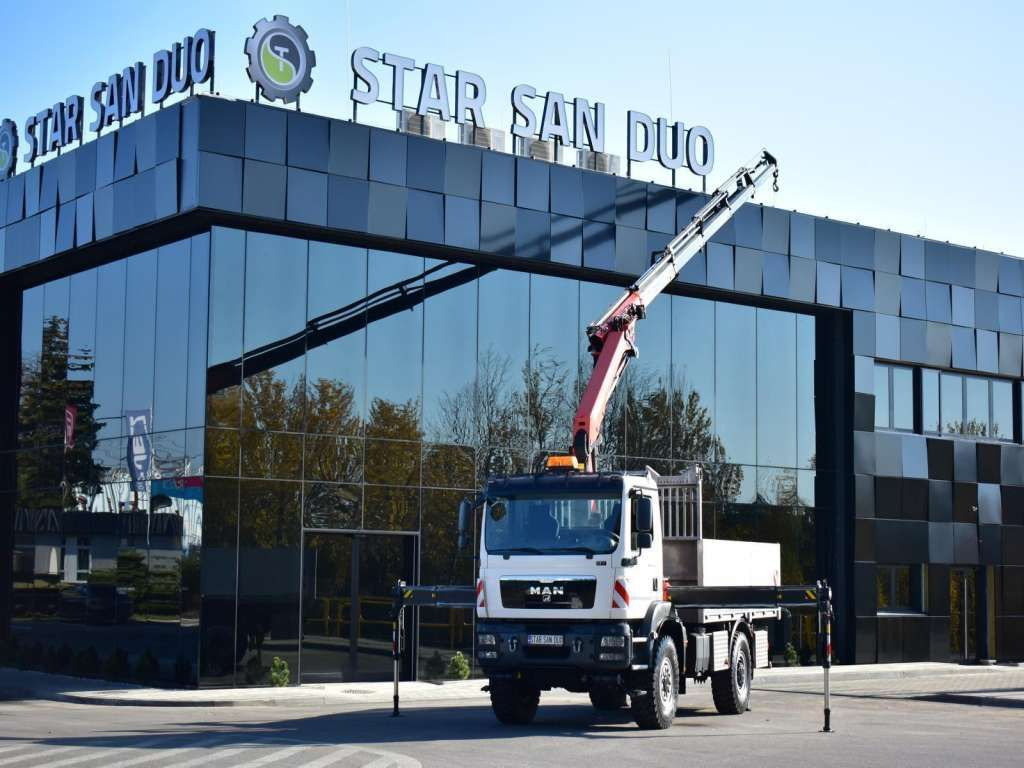 MAN TGM 18.340 4x4 PALFINGER PK 18002 CRANE WINCH MAN TGM 18.340 4x4 PALFINGER PK 18002 CRANE WINCH - Camion grue, Camion plateau: photos 4 MAN TGM 18.340 4x4 PALFINGER PK 18002 CRANE WINCH MAN TGM 18.340 4x4 PALFINGER PK 18002 CRANE WINCH - Camion grue, Camion plateau: photos 4