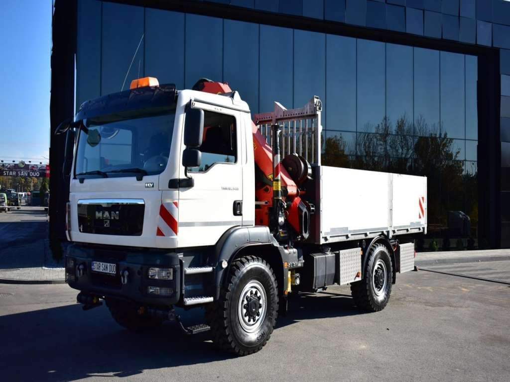 MAN TGM 18.340 4x4 PALFINGER PK 18002 CRANE WINCH MAN TGM 18.340 4x4 PALFINGER PK 18002 CRANE WINCH - Camion grue, Camion plateau: photos 2 MAN TGM 18.340 4x4 PALFINGER PK 18002 CRANE WINCH MAN TGM 18.340 4x4 PALFINGER PK 18002 CRANE WINCH - Camion grue, Camion plateau: photos 2