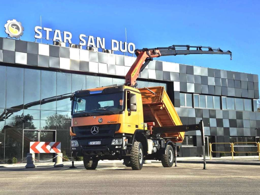 Mercedes-Benz ACTROS 1841 4x4 PALFINGER PK 22002 CRANE KIPER - Camion grue: photos 1 Mercedes-Benz ACTROS 1841 4x4 PALFINGER PK 22002 CRANE KIPER - Camion grue: photos 1