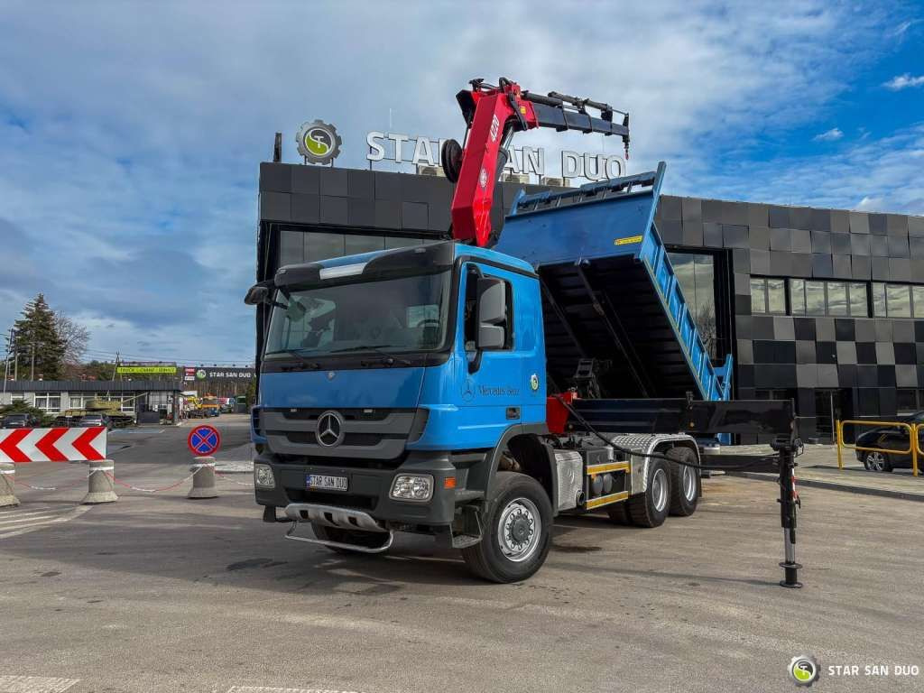 Mercedes-Benz ACTROS 3341 6x6 HMF 4220 K4 CRANE KIPPER - Camion grue: photos 5 Mercedes-Benz ACTROS 3341 6x6 HMF 4220 K4 CRANE KIPPER - Camion grue: photos 5