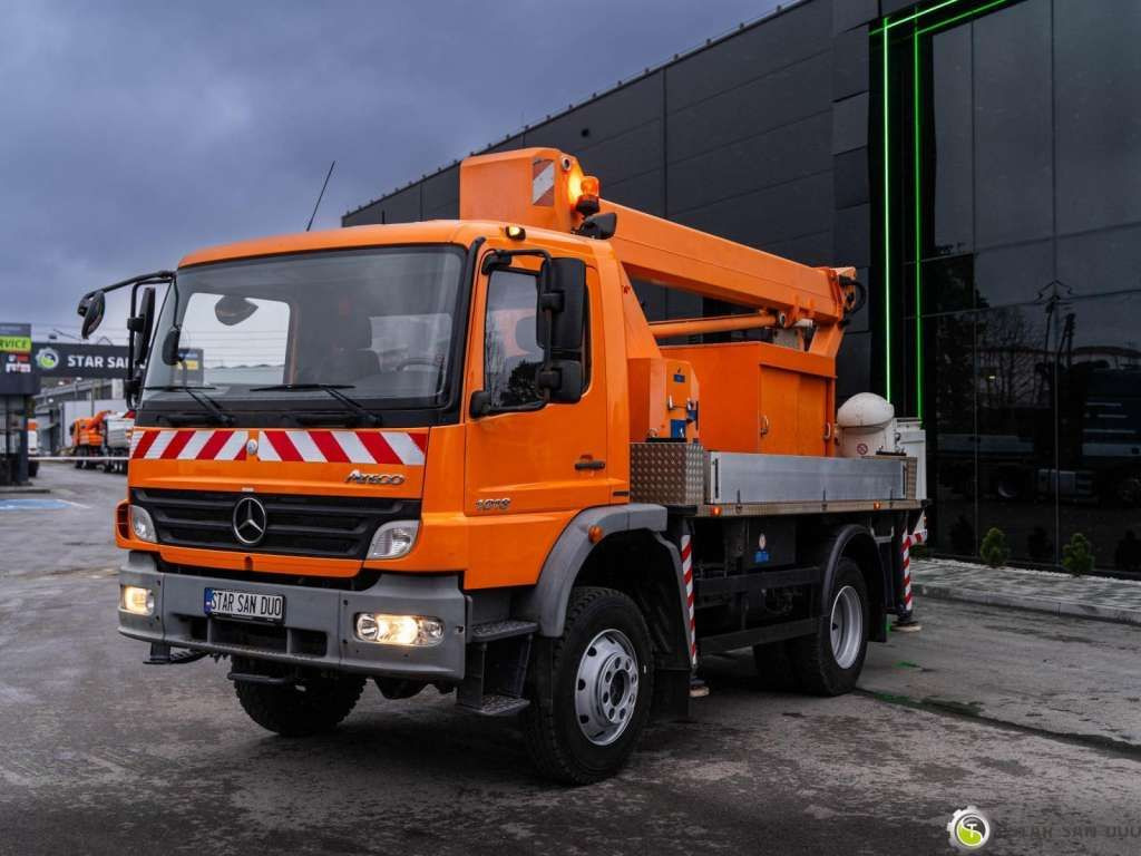Mercedes-Benz ATEGO 1018 WUMAG WT 170 Platform Lift 17m - Camion avec nacelle: photos 2 Mercedes-Benz ATEGO 1018 WUMAG WT 170 Platform Lift 17m - Camion avec nacelle: photos 2