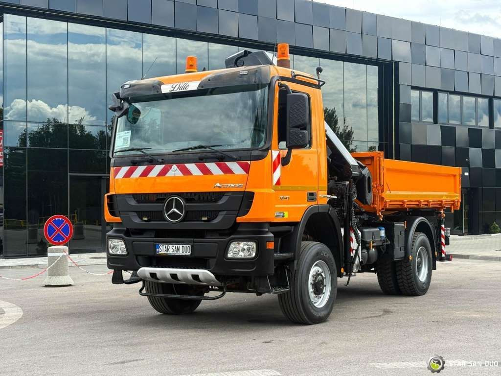 Camion benne Mercedes-Benz Actros 1841 AK 4x4 Hiab 288E-7 Crane Kipper: photos 11 Camion benne Mercedes-Benz Actros 1841 AK 4x4 Hiab 288E-7 Crane Kipper: photos 11
