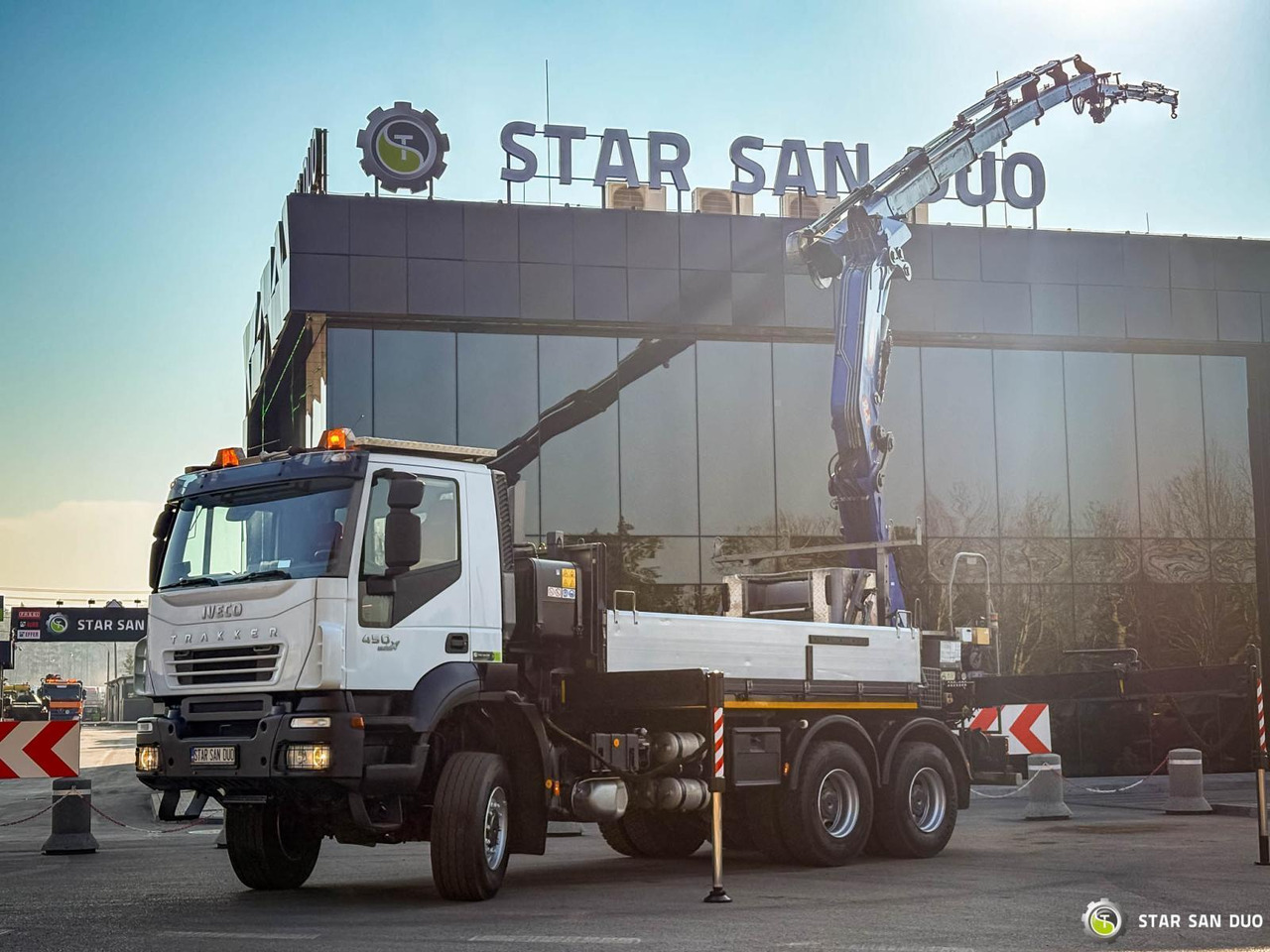 - Camion grue: photos 1 - Camion grue: photos 1