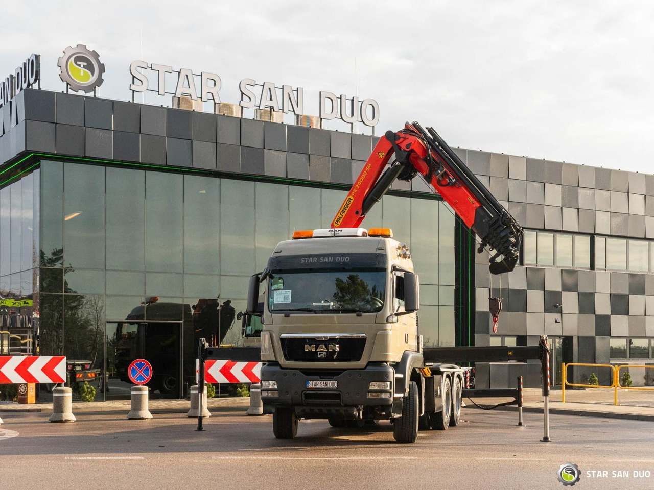 - Camion grue: photos 4 - Camion grue: photos 4