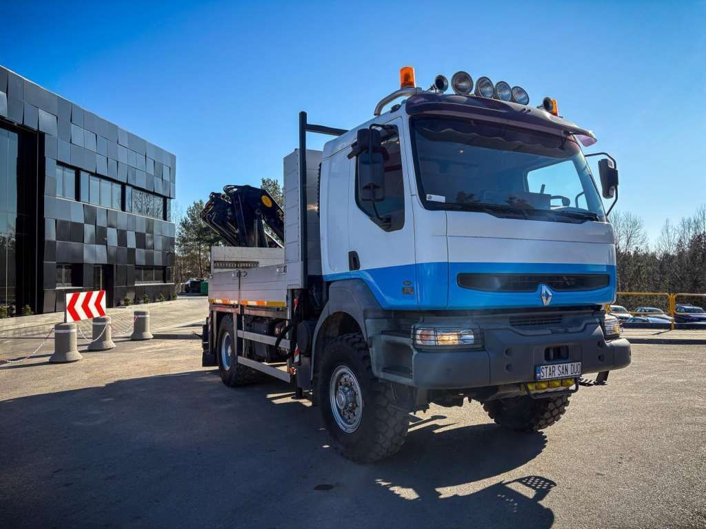 Renault KERAX 270 4x4 PALFINGER PK 16502 CRANE WINCH - Camion grue, Camion plateau: photos 2 Renault KERAX 270 4x4 PALFINGER PK 16502 CRANE WINCH - Camion grue, Camion plateau: photos 2
