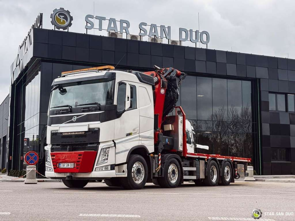 Volvo FH 550 8x2 HMF 8520 FLY JIB Winch Crane Euro 6 - Camion grue: photos 4 Volvo FH 550 8x2 HMF 8520 FLY JIB Winch Crane Euro 6 - Camion grue: photos 4