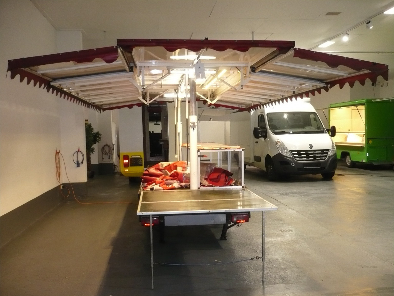 Verkaufsanhänger Alf - Remorque magasin: photos 5 Verkaufsanhänger Alf - Remorque magasin: photos 5