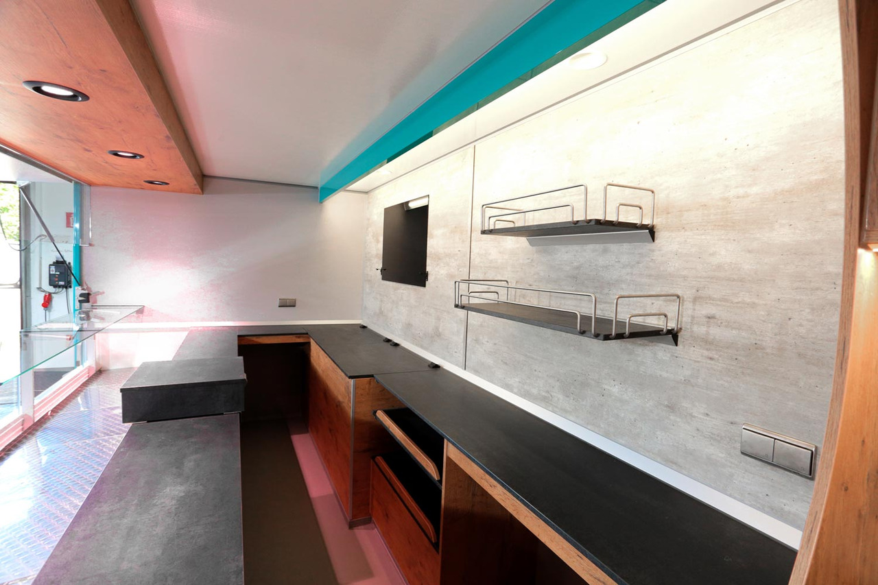 Verkaufsanhänger BORCO HÖHNS - Remorque magasin: photos 4 Verkaufsanhänger BORCO HÖHNS - Remorque magasin: photos 4