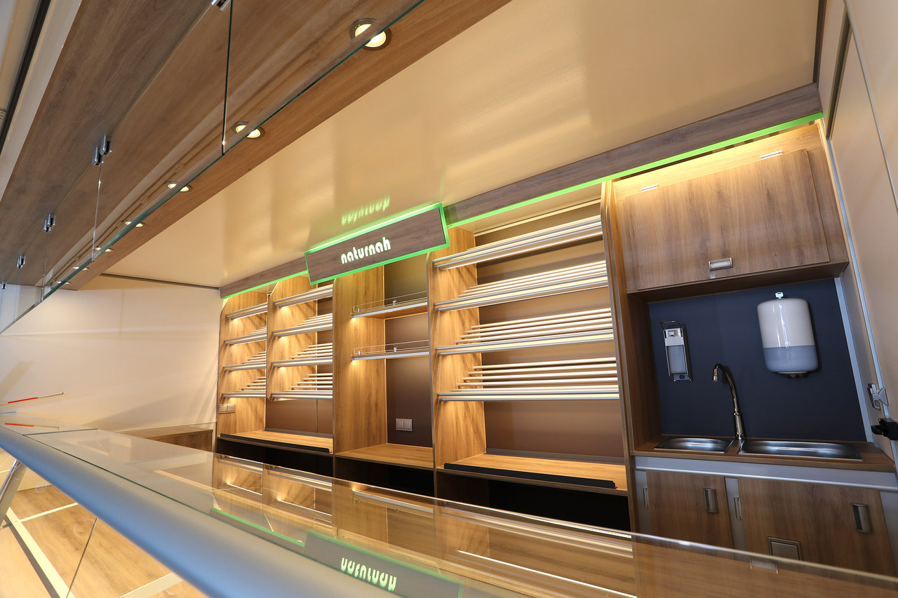 Verkaufsanhänger BORCO HÖHNS - Remorque magasin: photos 5 Verkaufsanhänger BORCO HÖHNS - Remorque magasin: photos 5