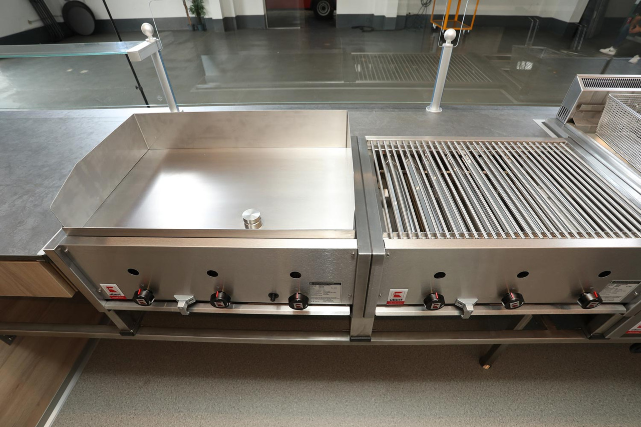 Verkaufsanhänger BORCO HÖHNS - Remorque magasin: photos 5 Verkaufsanhänger BORCO HÖHNS - Remorque magasin: photos 5