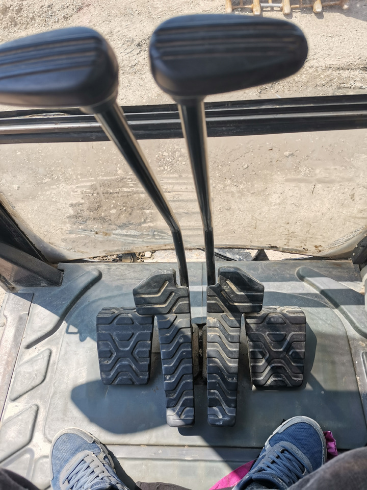 Pelle sur chenille CATERPILLAR 320 E: photos 10