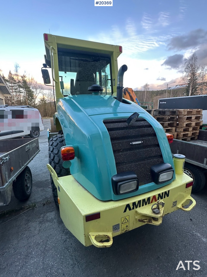 Ammann ASC70 - Compacteur à pieds de mouton/ Monocylindre: photos 4 Ammann ASC70 - Compacteur à pieds de mouton/ Monocylindre: photos 4