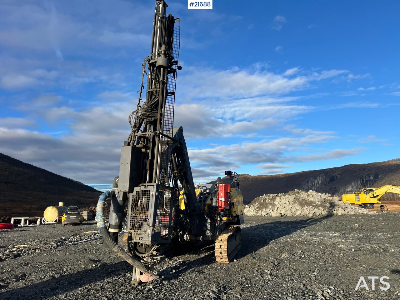 Atlas Copco T35R-01 Borerigg m/ cop 2540 hammer, sliper og Leica gps - Foreuse: photos 2 Atlas Copco T35R-01 Borerigg m/ cop 2540 hammer, sliper og Leica gps - Foreuse: photos 2