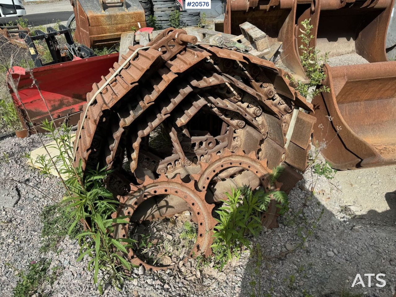 Belter og sprocket. Belter og sprocket. - Pièces de train de roulement pour Engins de chantier: photos 1 Belter og sprocket. Belter og sprocket. - Pièces de train de roulement pour Engins de chantier: photos 1