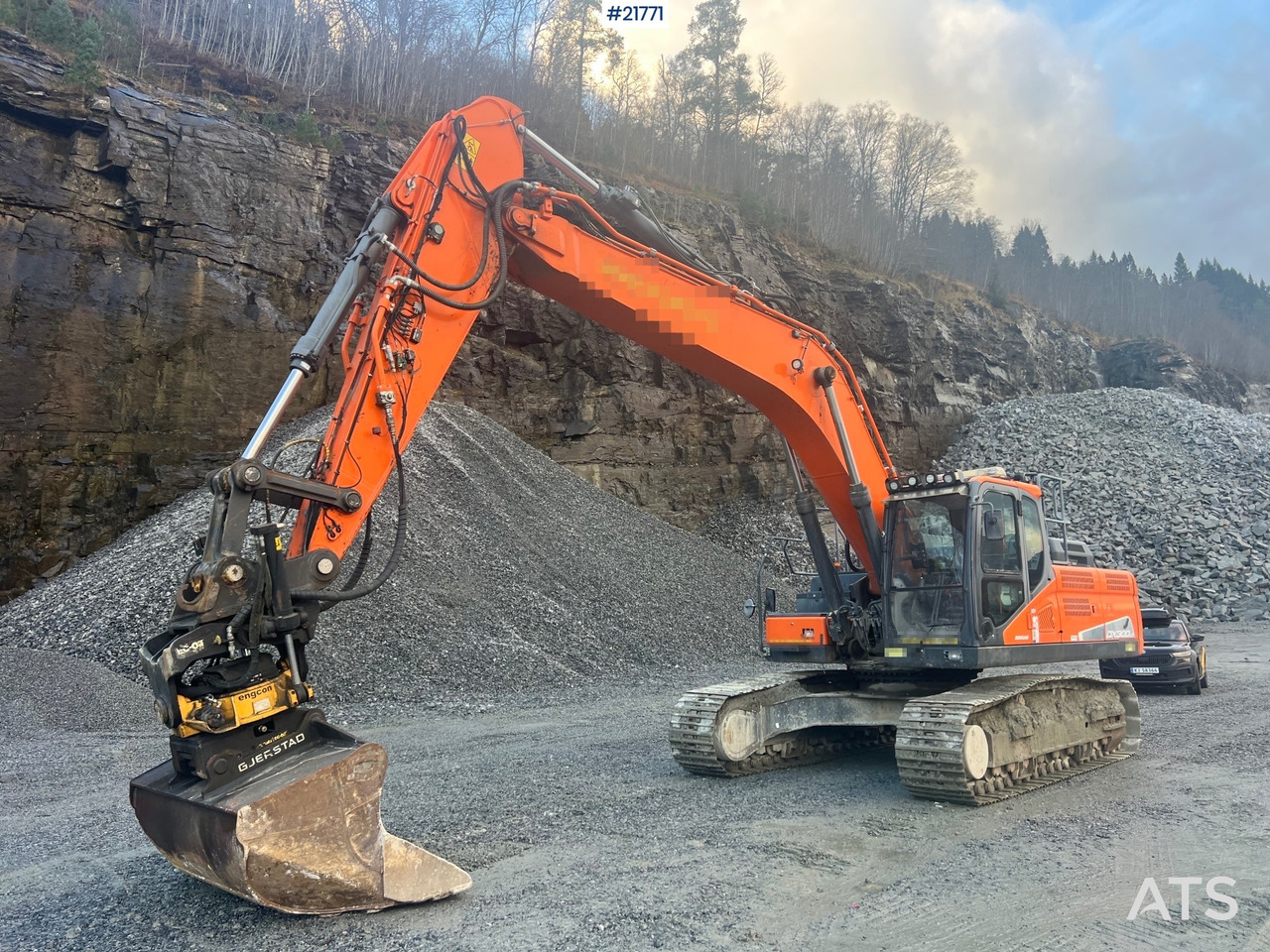 Doosan Dx300lc-5 Gravemaskin m/ rototilt og pusseskuffe - Pelle: photos 2 Doosan Dx300lc-5 Gravemaskin m/ rototilt og pusseskuffe - Pelle: photos 2