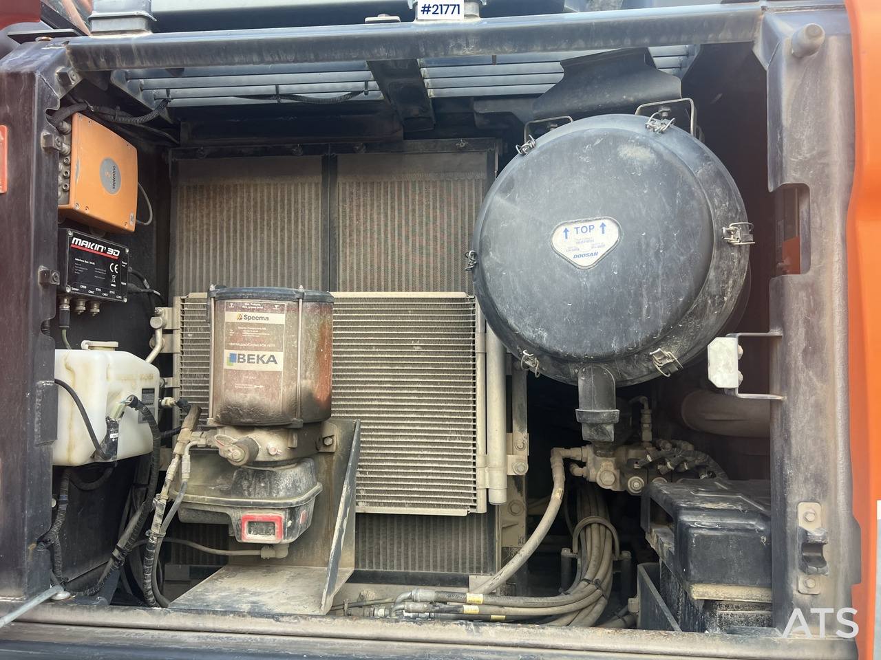 Pelle Doosan Dx300lc-5 Gravemaskin m/ rototilt og pusseskuffe: photos 26