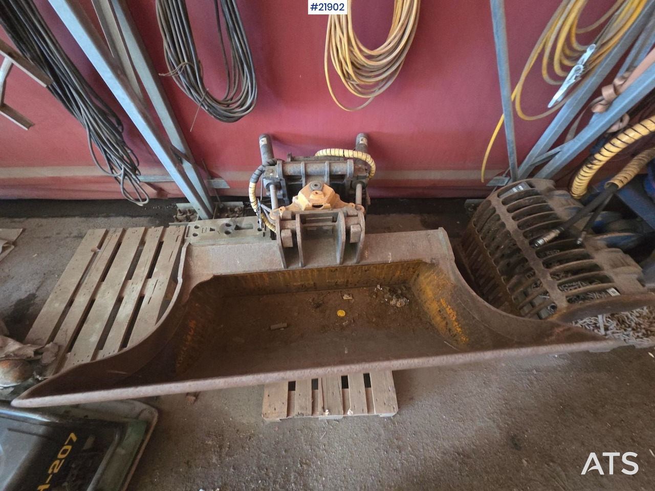 Engcon Rototilt - Tiltrotator: photos 3 Engcon Rototilt - Tiltrotator: photos 3