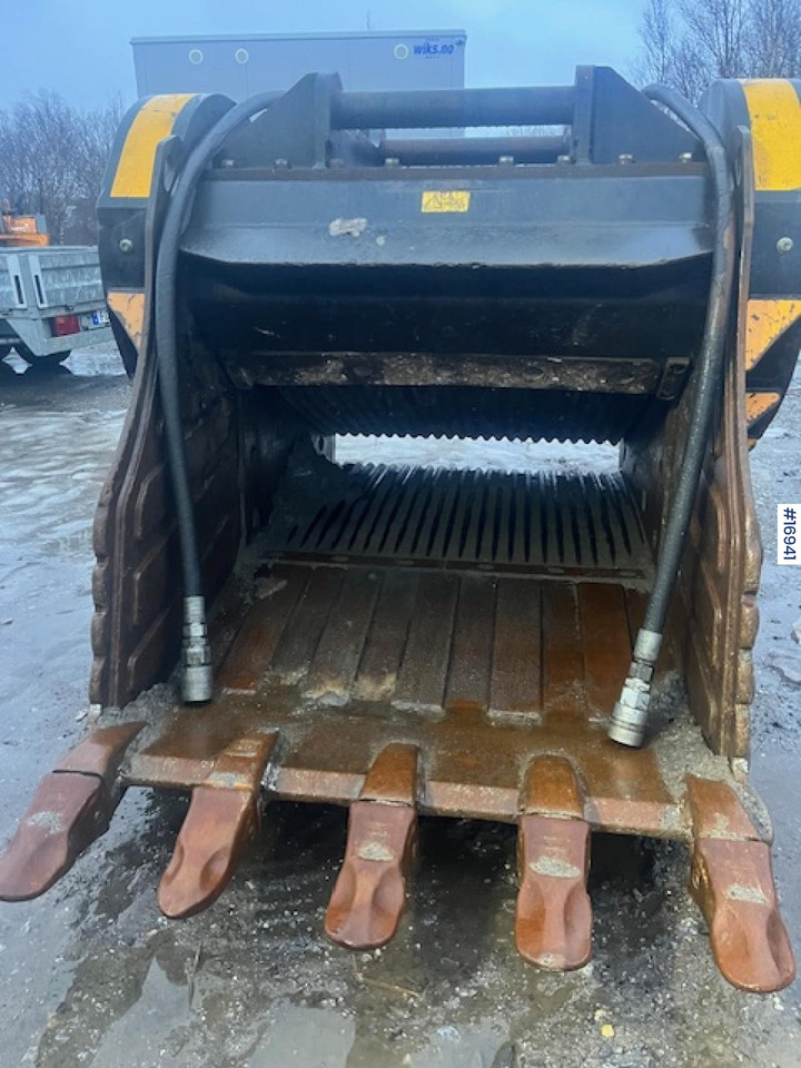 MB knuseskuffe m/ G90 feste - Engins de chantier: photos 5 MB knuseskuffe m/ G90 feste - Engins de chantier: photos 5