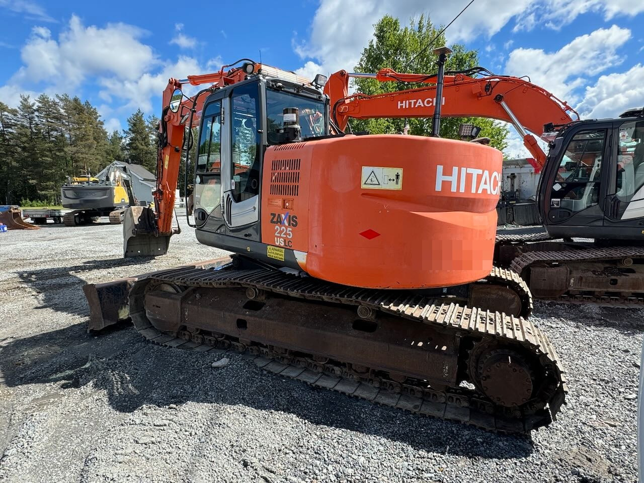 Hitachi ZX225 - Pelle: photos 5 Hitachi ZX225 - Pelle: photos 5