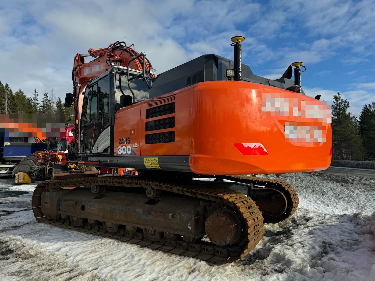 Hitachi ZX300LC-6 - Pelle: photos 3 Hitachi ZX300LC-6 - Pelle: photos 3