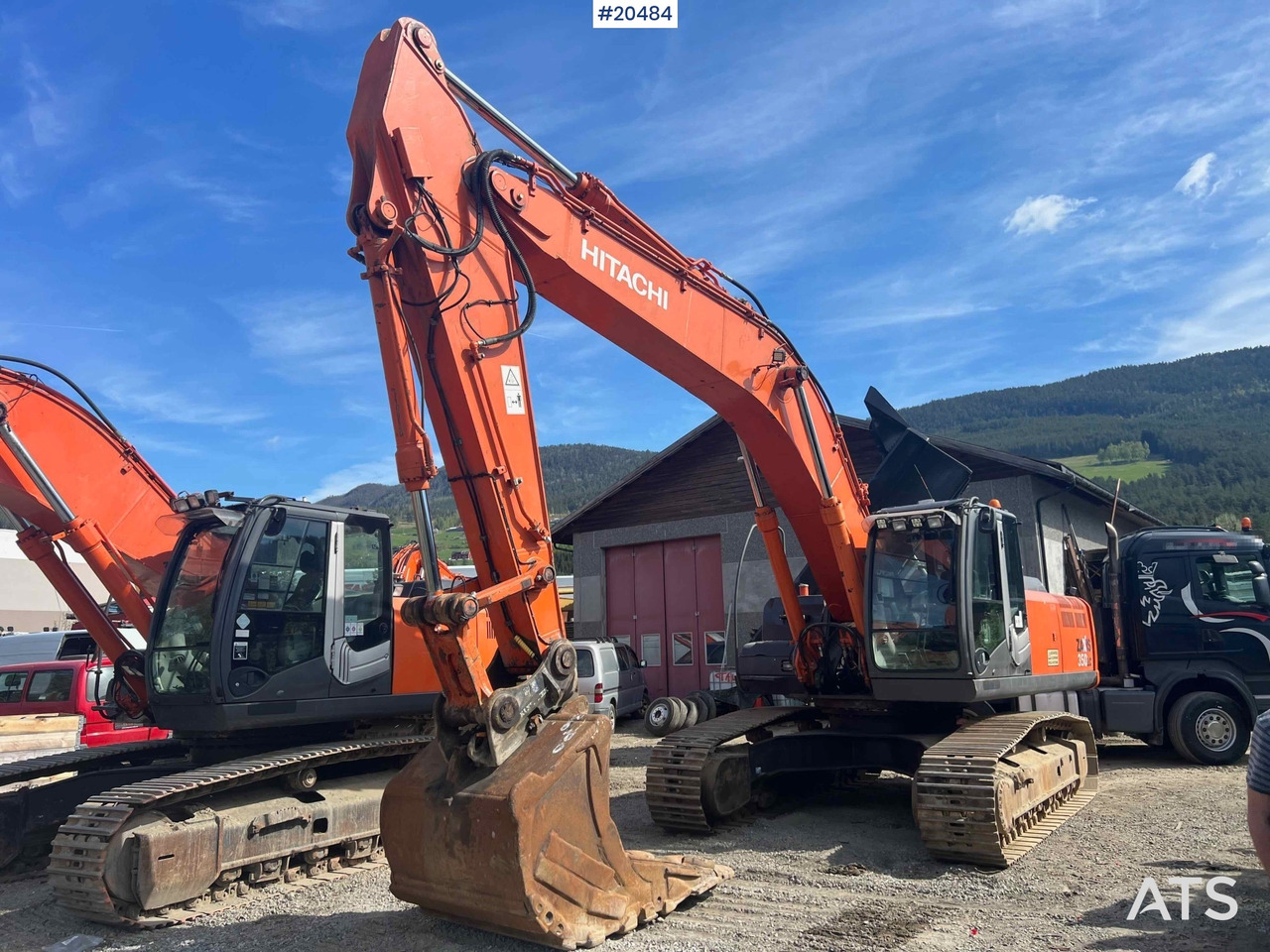 Hitachi ZX350LC-3 - Pelle: photos 1 Hitachi ZX350LC-3 - Pelle: photos 1