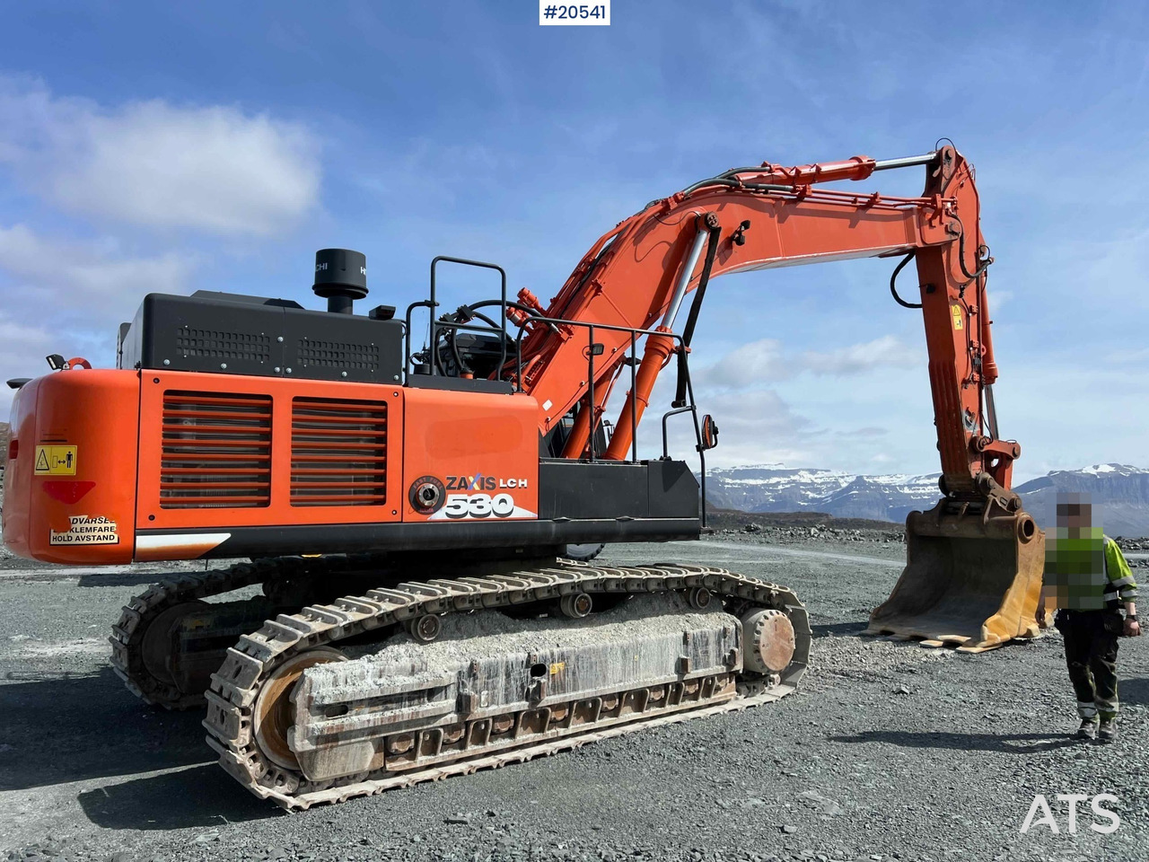 Pelle Hitachi zx530LCH-6 gravemaskin m/ graveskuffe. SE VIDEO: photos 9