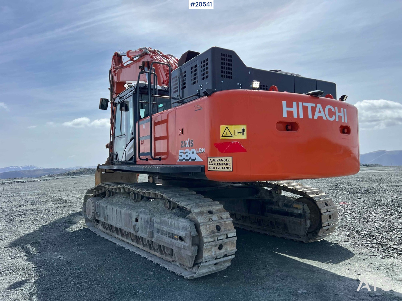 Pelle Hitachi zx530LCH-6 gravemaskin m/ graveskuffe. SE VIDEO: photos 17