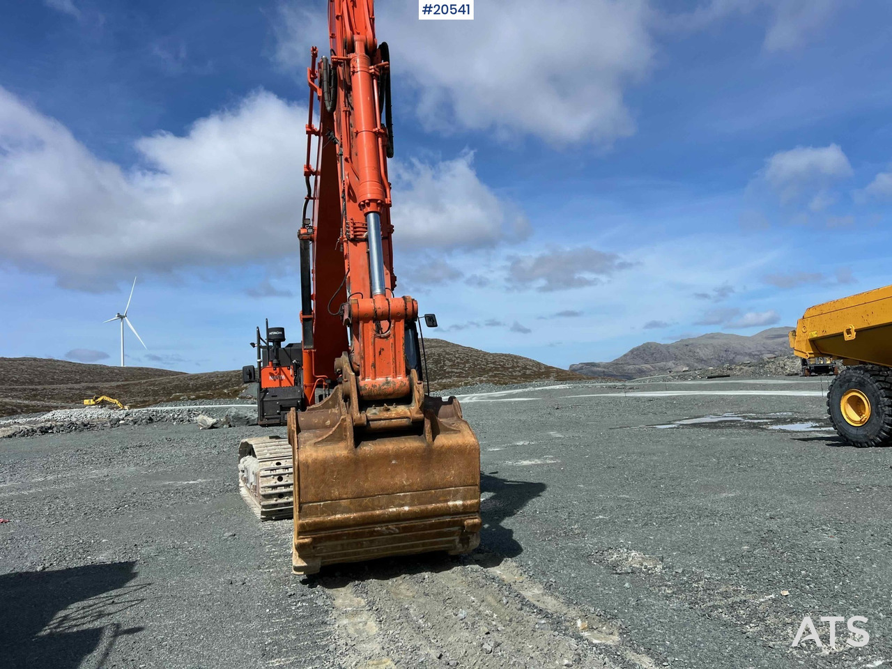 Hitachi zx530LCH-6 gravemaskin m/ graveskuffe. SE VIDEO - Pelle: photos 5 Hitachi zx530LCH-6 gravemaskin m/ graveskuffe. SE VIDEO - Pelle: photos 5