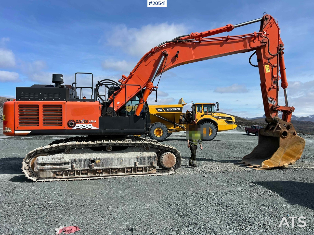 Pelle Hitachi zx530LCH-6 gravemaskin m/ graveskuffe. SE VIDEO: photos 8