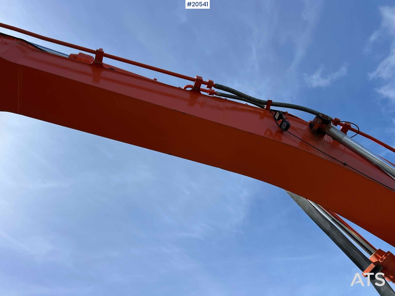 Pelle Hitachi zx530LCH-6 gravemaskin m/ graveskuffe. SE VIDEO: photos 34