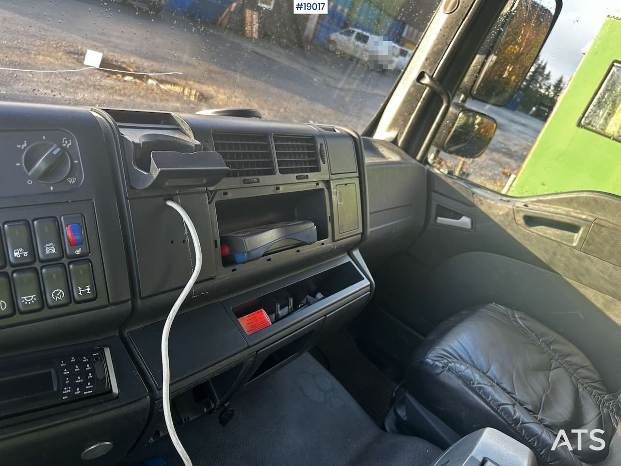 Camion plateau MAN TGL 8.220: photos 33