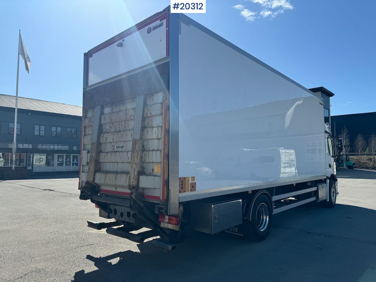 Mercedes Actros 1833 - Camion fourgon: photos 3 Mercedes Actros 1833 - Camion fourgon: photos 3