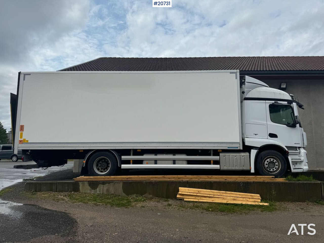 Mercedes Actros 1833 - Camion fourgon: photos 5 Mercedes Actros 1833 - Camion fourgon: photos 5