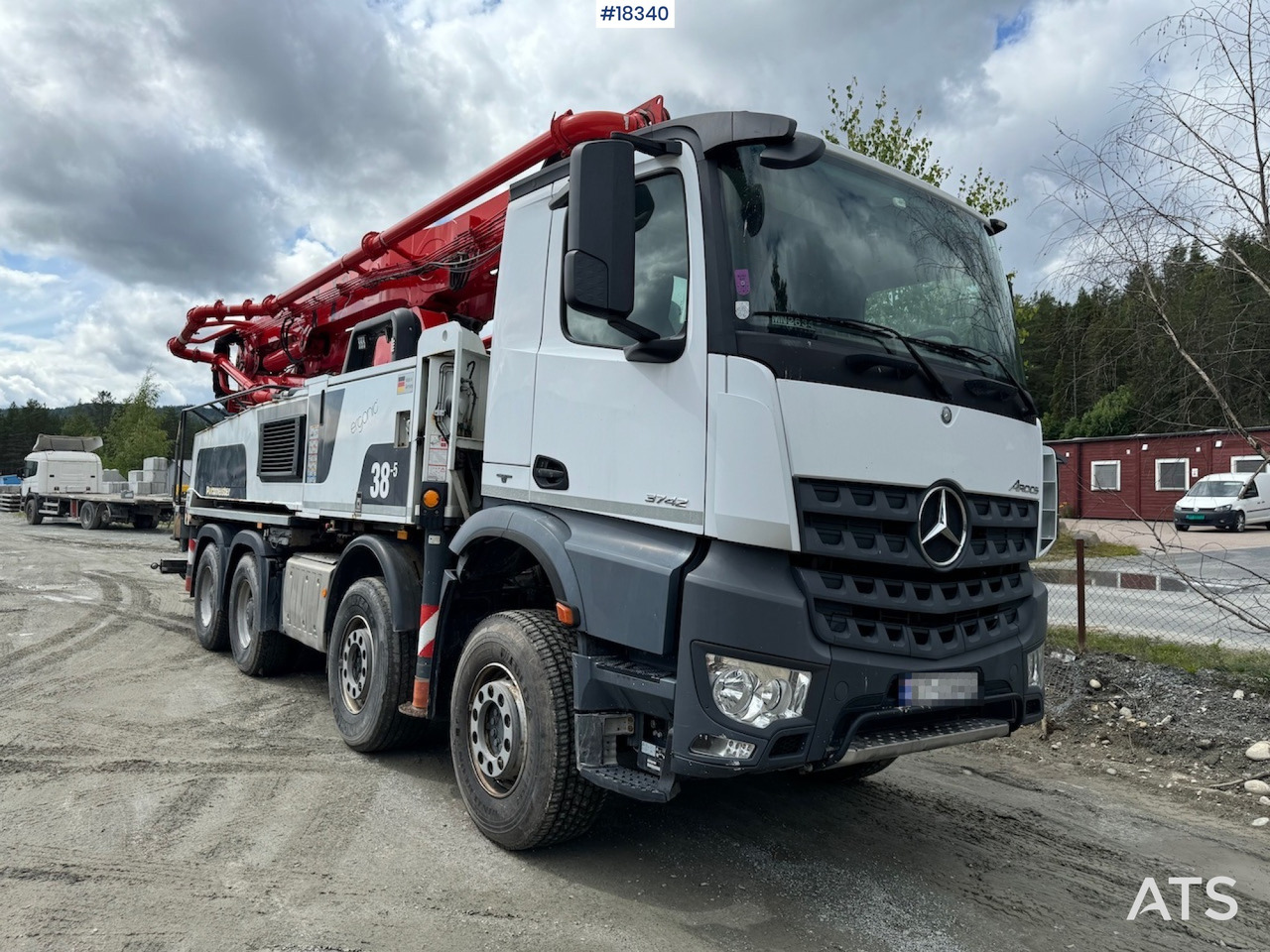 Mercedes Arocs - Camion pompe: photos 1 Mercedes Arocs - Camion pompe: photos 1