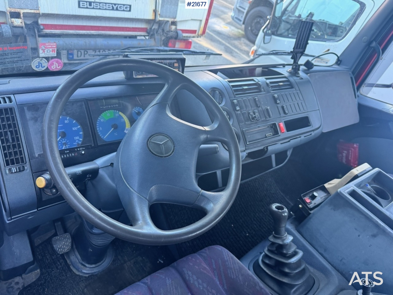 Camion avec nacelle Mercedes-Benz Mercedes Atego 4x2 18 meters Liftbil: photos 28 Camion avec nacelle Mercedes-Benz Mercedes Atego 4x2 18 meters Liftbil: photos 28