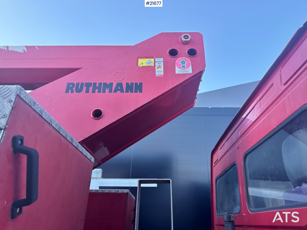 Camion avec nacelle Mercedes-Benz Mercedes Atego 4x2 18 meters Liftbil: photos 22 Camion avec nacelle Mercedes-Benz Mercedes Atego 4x2 18 meters Liftbil: photos 22