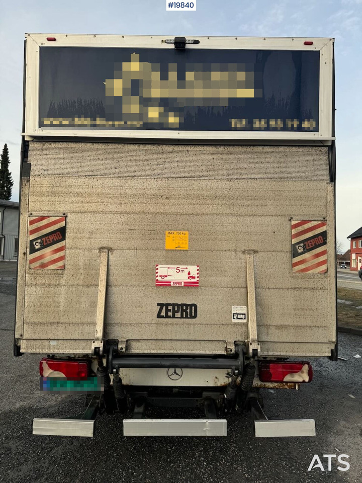 Mercedes Sprinter - Camion fourgon: photos 4 Mercedes Sprinter - Camion fourgon: photos 4