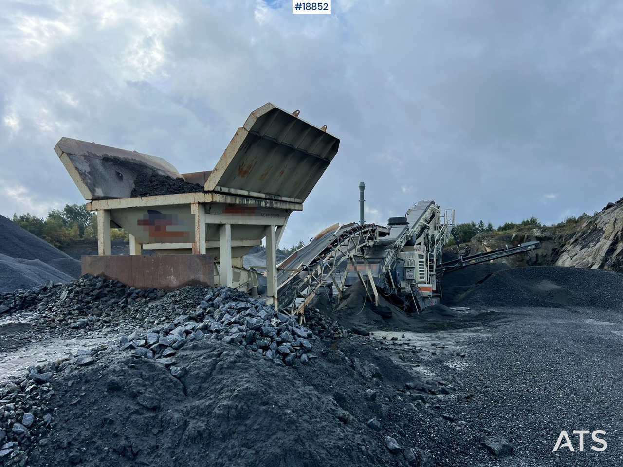 Metso Lokotrack LT220D Finknuser m/ sikt, matekasse og transportbånd - Concasseur mobile: photos 3 Metso Lokotrack LT220D Finknuser m/ sikt, matekasse og transportbånd - Concasseur mobile: photos 3