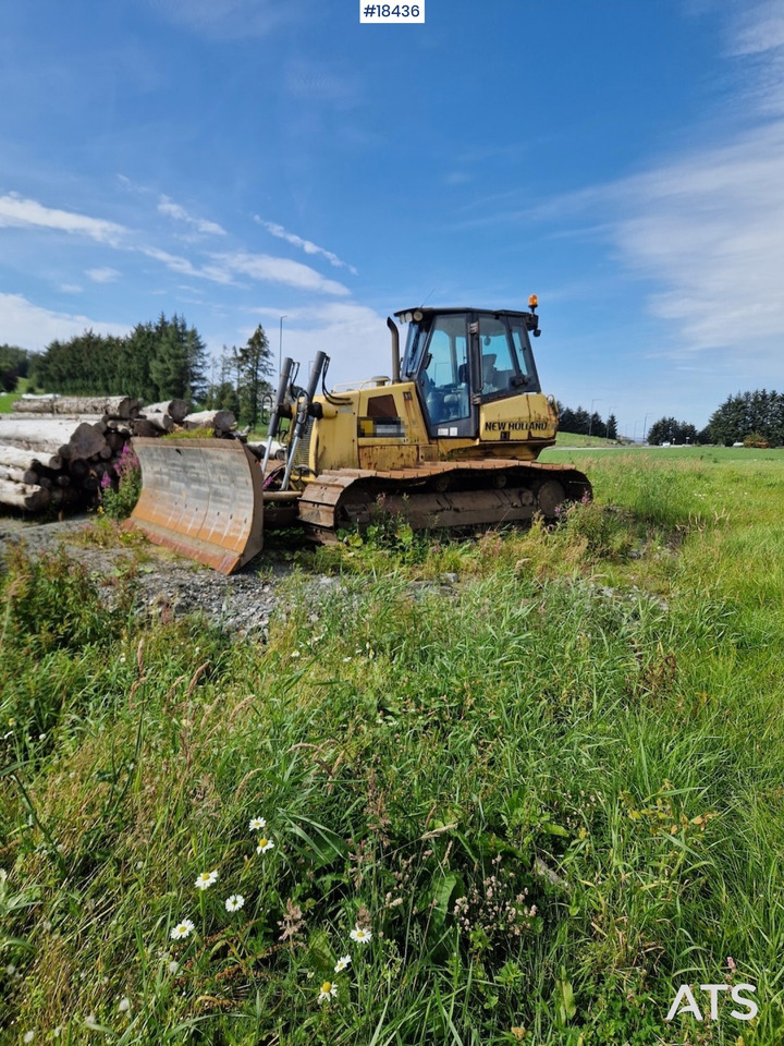 New Holland D150B - Bulldozer: photos 4 New Holland D150B - Bulldozer: photos 4
