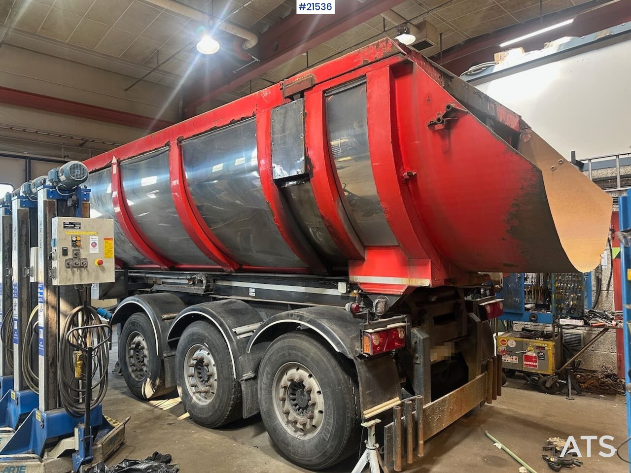 Nor-Slep SE-42 3 akslet tippsemi m/ kapellduk - Semi-remorque benne: photos 2 Nor-Slep SE-42 3 akslet tippsemi m/ kapellduk - Semi-remorque benne: photos 2