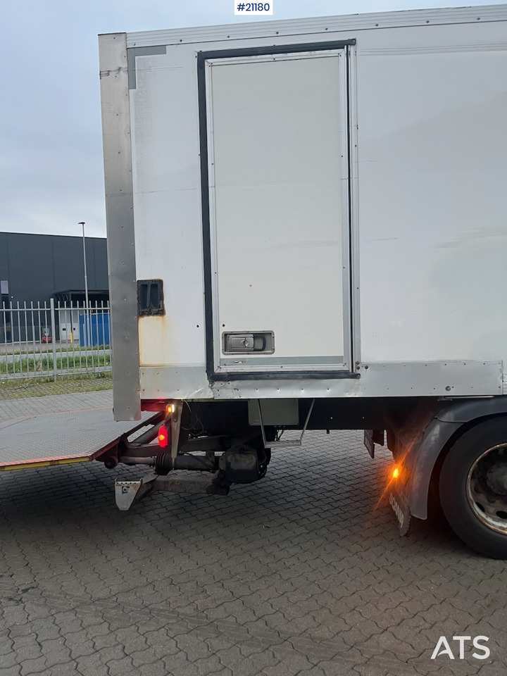 Scania P250 - Camion fourgon: photos 3 Scania P250 - Camion fourgon: photos 3