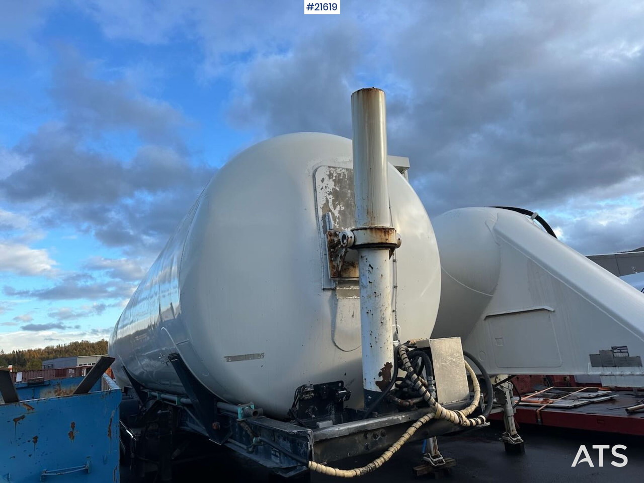 Spitzer 1996 Spitzer silo-trailer 3 akslet bulkhenger - Citerne pulvérulente: photos 3 Spitzer 1996 Spitzer silo-trailer 3 akslet bulkhenger - Citerne pulvérulente: photos 3